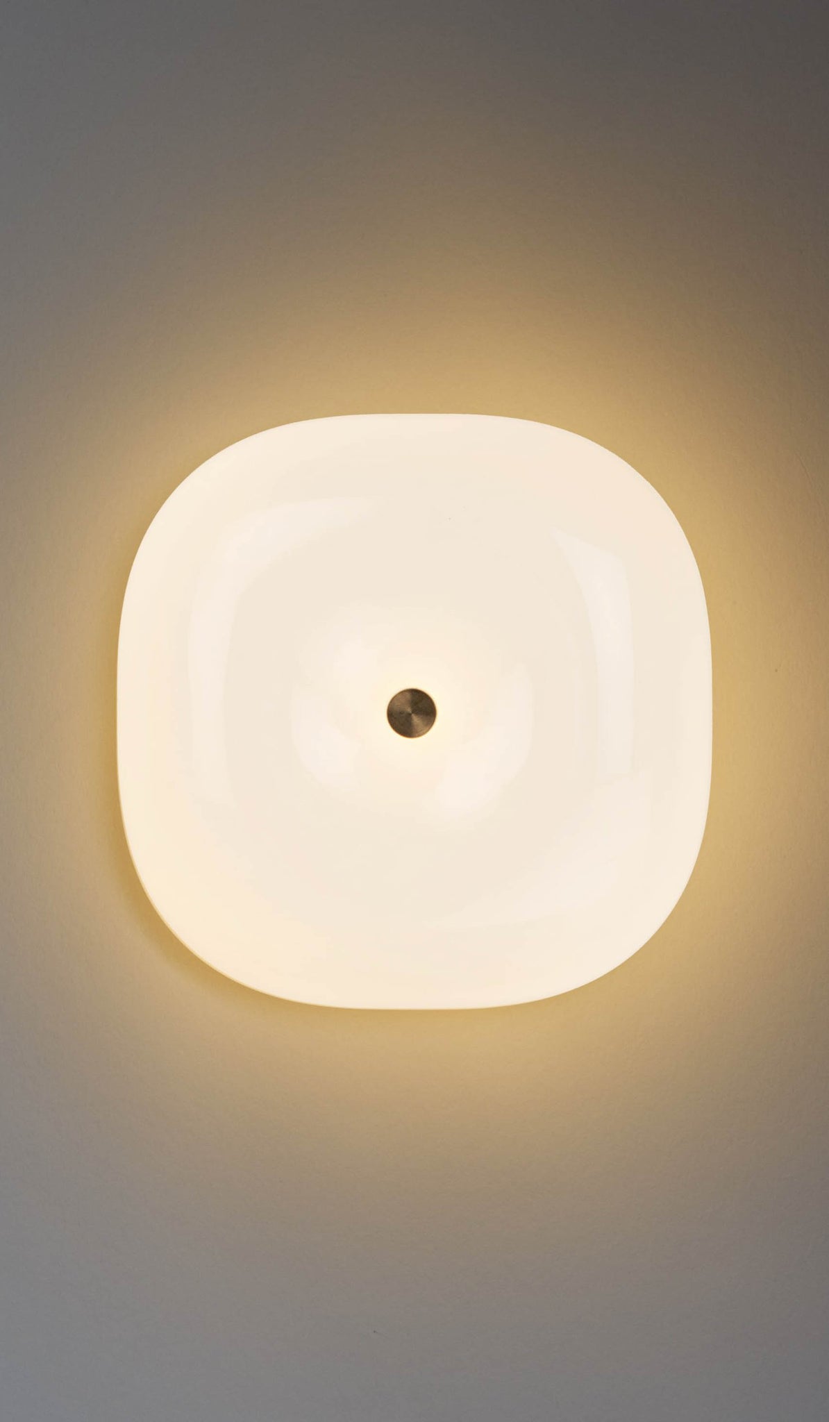 Roll & Hill Pillow Sconce 02