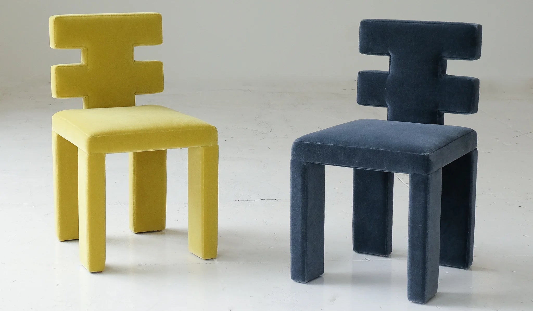 IN STOCK Estudio Persona 'Travel' H Chair