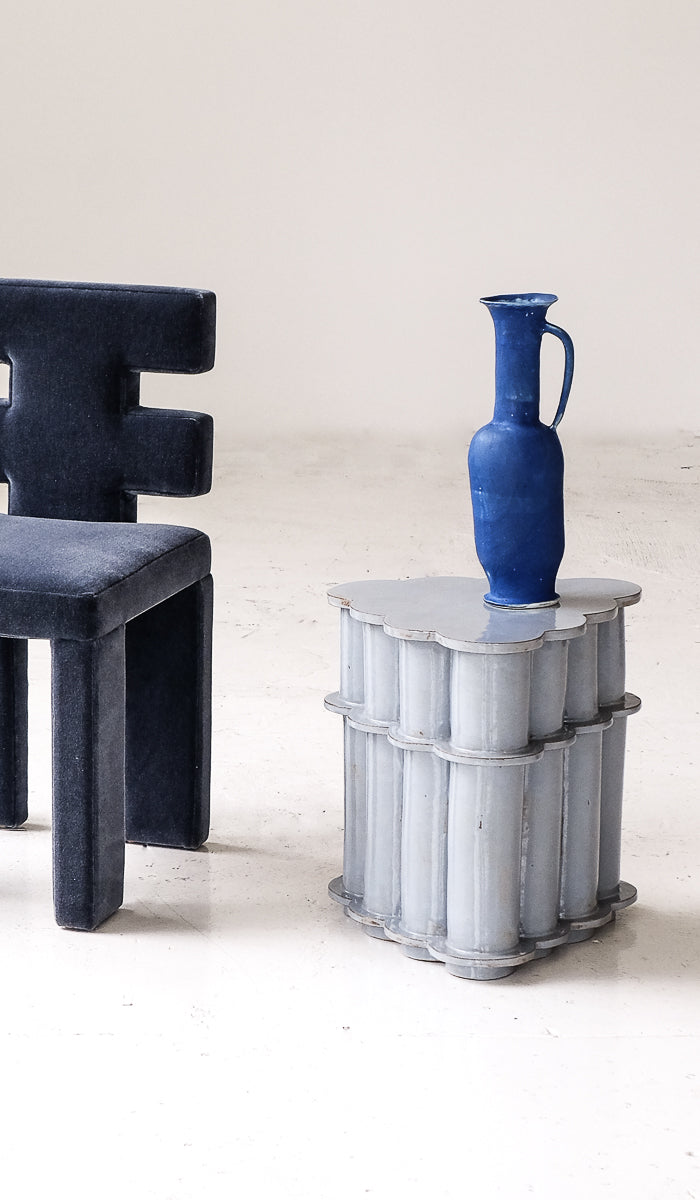 B Zippy Rusty Blue Shino Split Ruffle Side Table