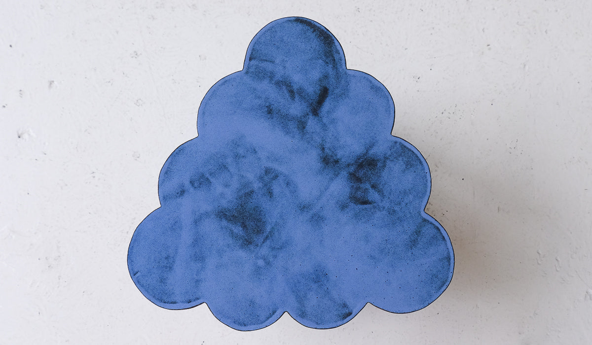 B Zippy Mottled Blue Single Tier Ruffle Side Table