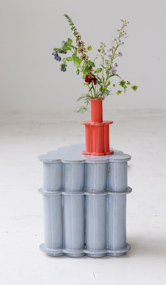 B Zippy Rusty Blue Shino Split Ruffle Side Table