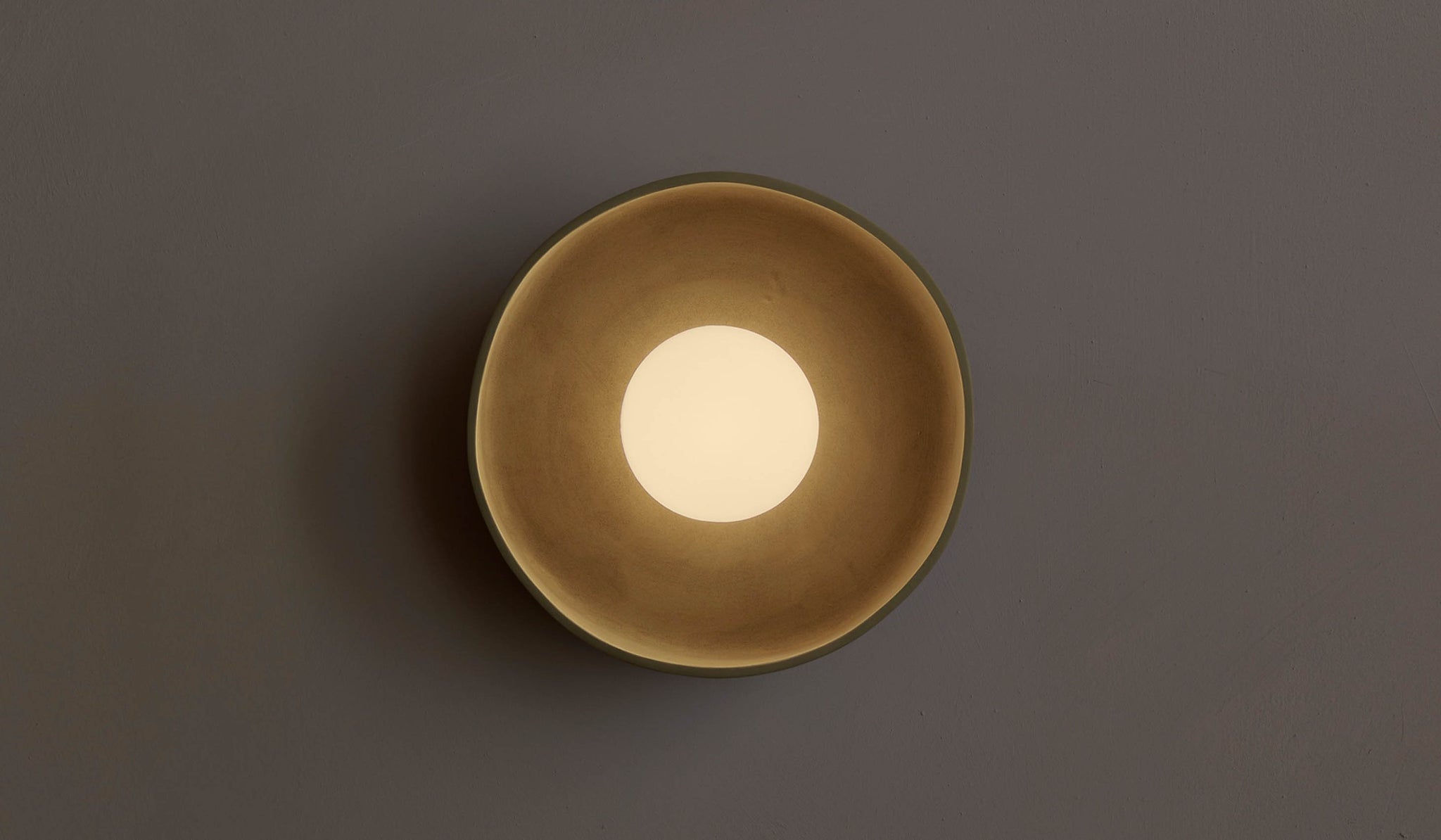 In Common With Green Ceramic Disc Surface Mount