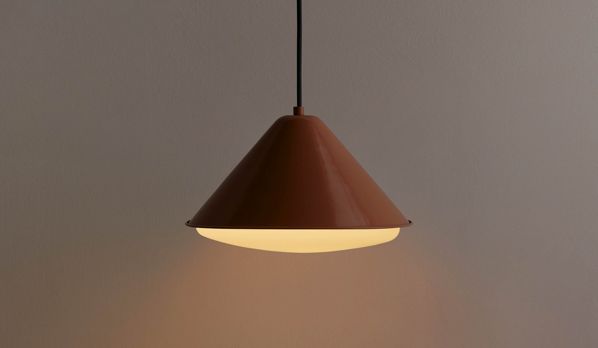 In Common With Eave Triangle Pendant
