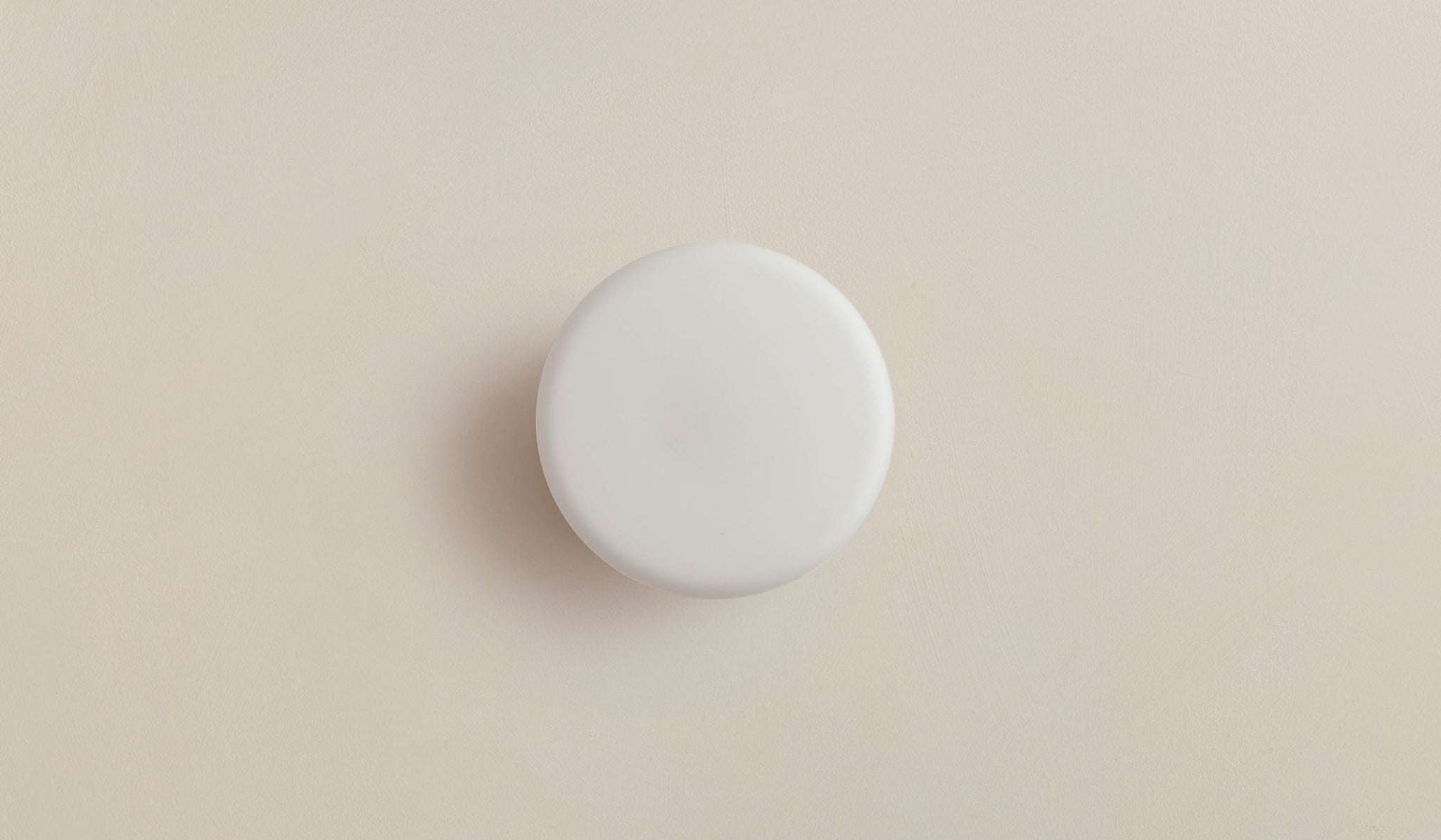 In Common With Puck Surface Mount