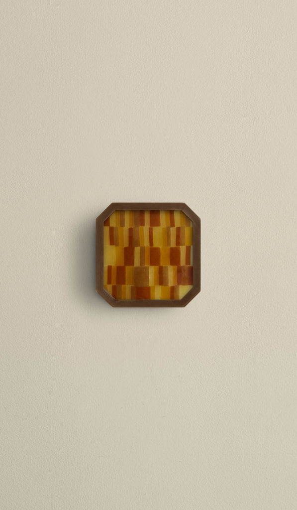 In Common With Small Strata Surface Mount