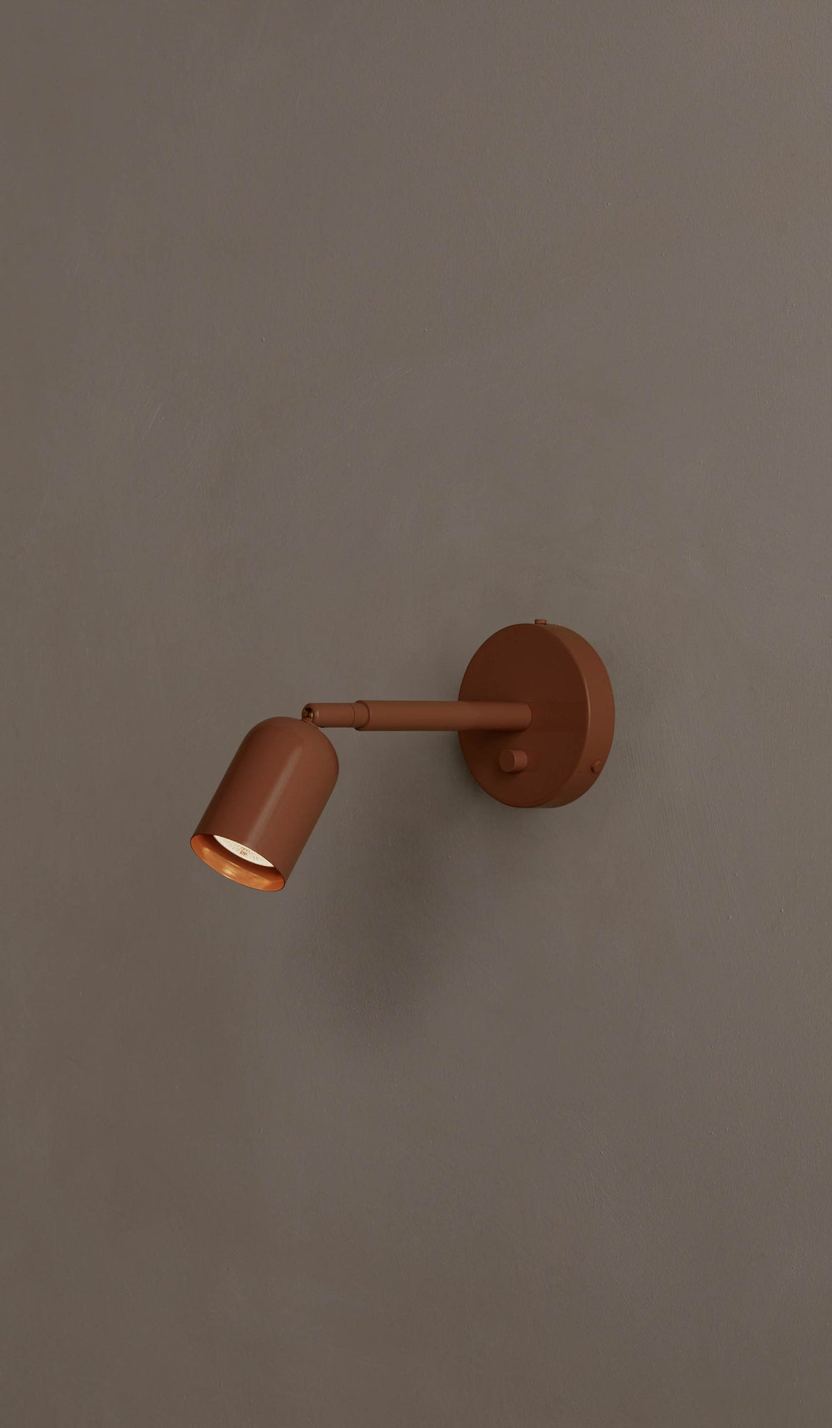 In Common With Spot Surface Mount With Stem