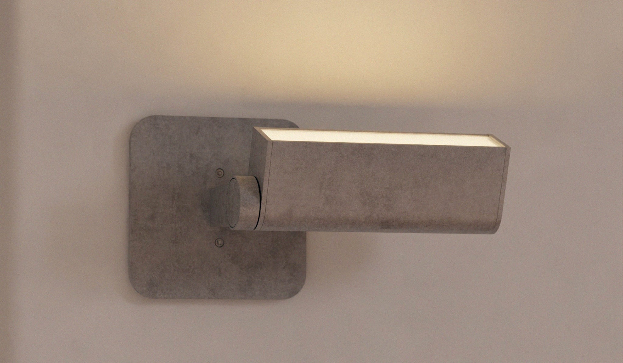 Lambert & Fils Ipoli 01 Sconce