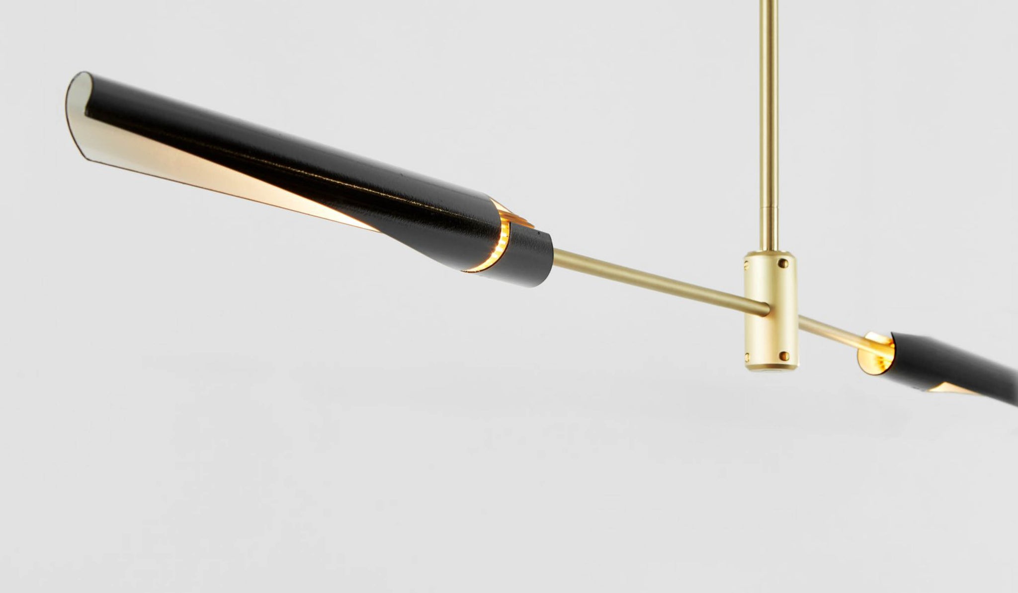 Roll & Hill Boden Horizontal Chandelier 02