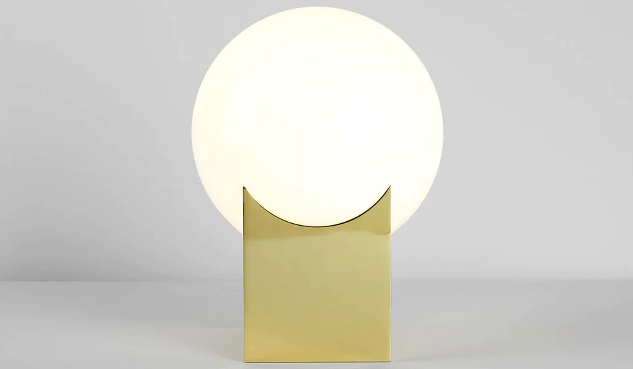 Roll & Hill Atlas 01 Table Lamp
