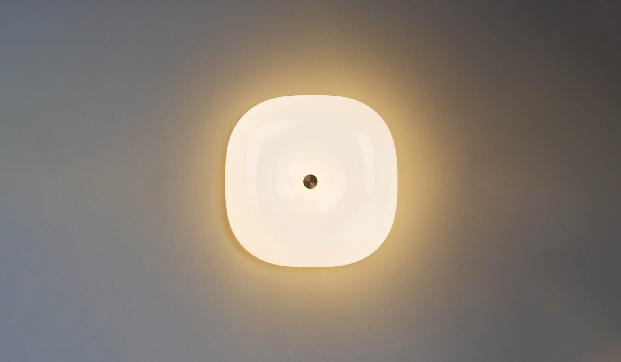 Roll & Hill Pillow Sconce 02