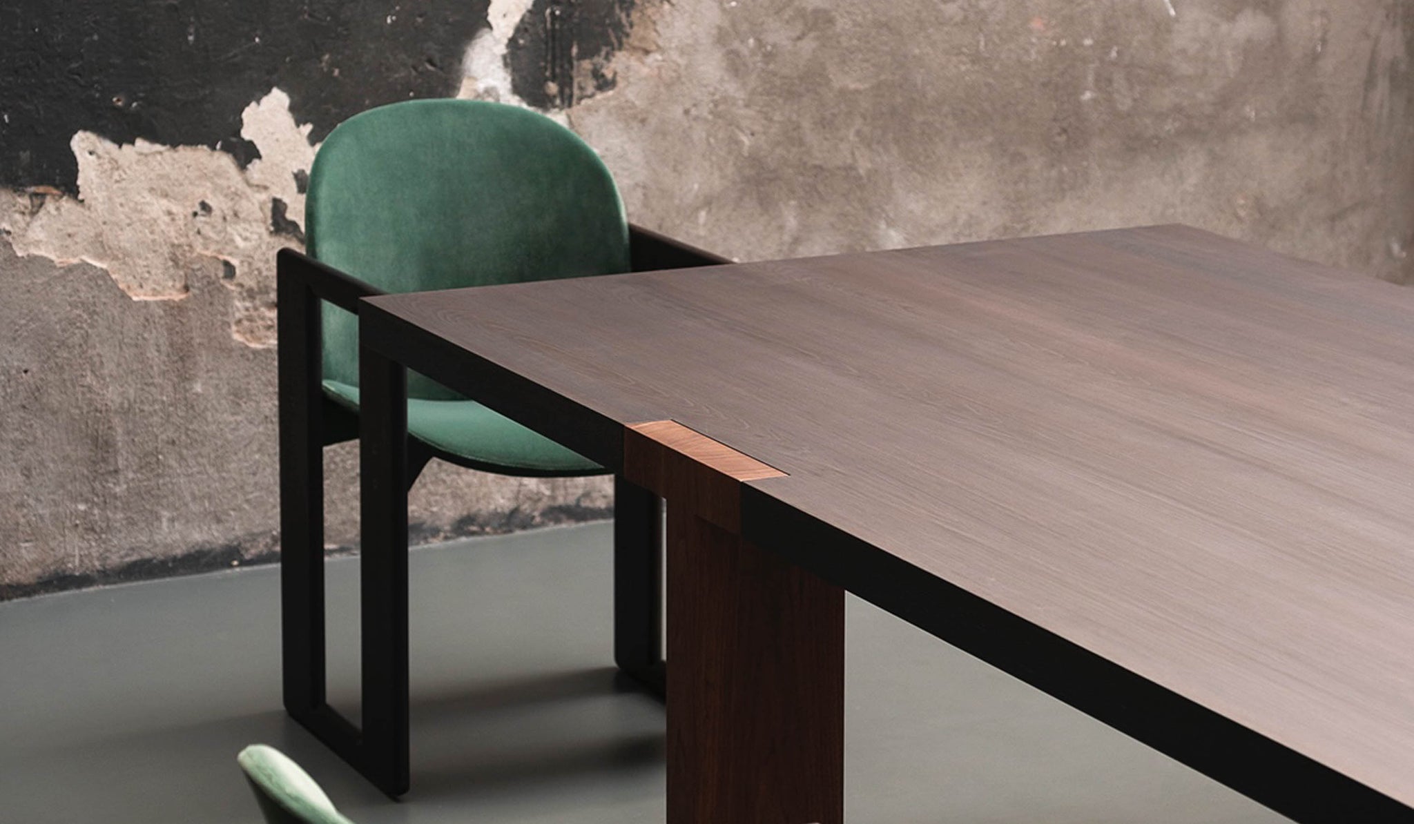 Tacchini 'T' Table