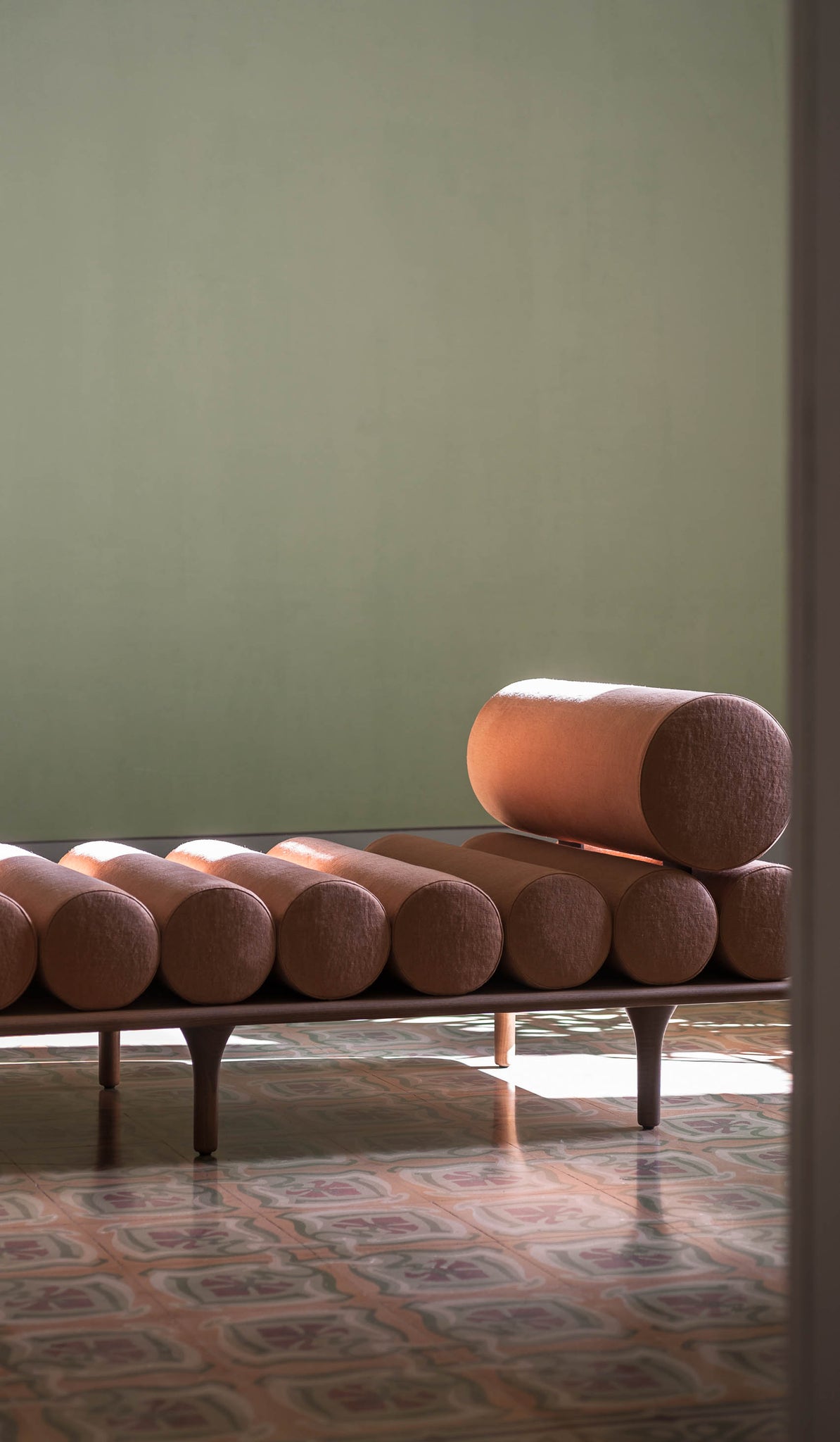 Tacchini 'Five to Nine' Chaise Lounge
