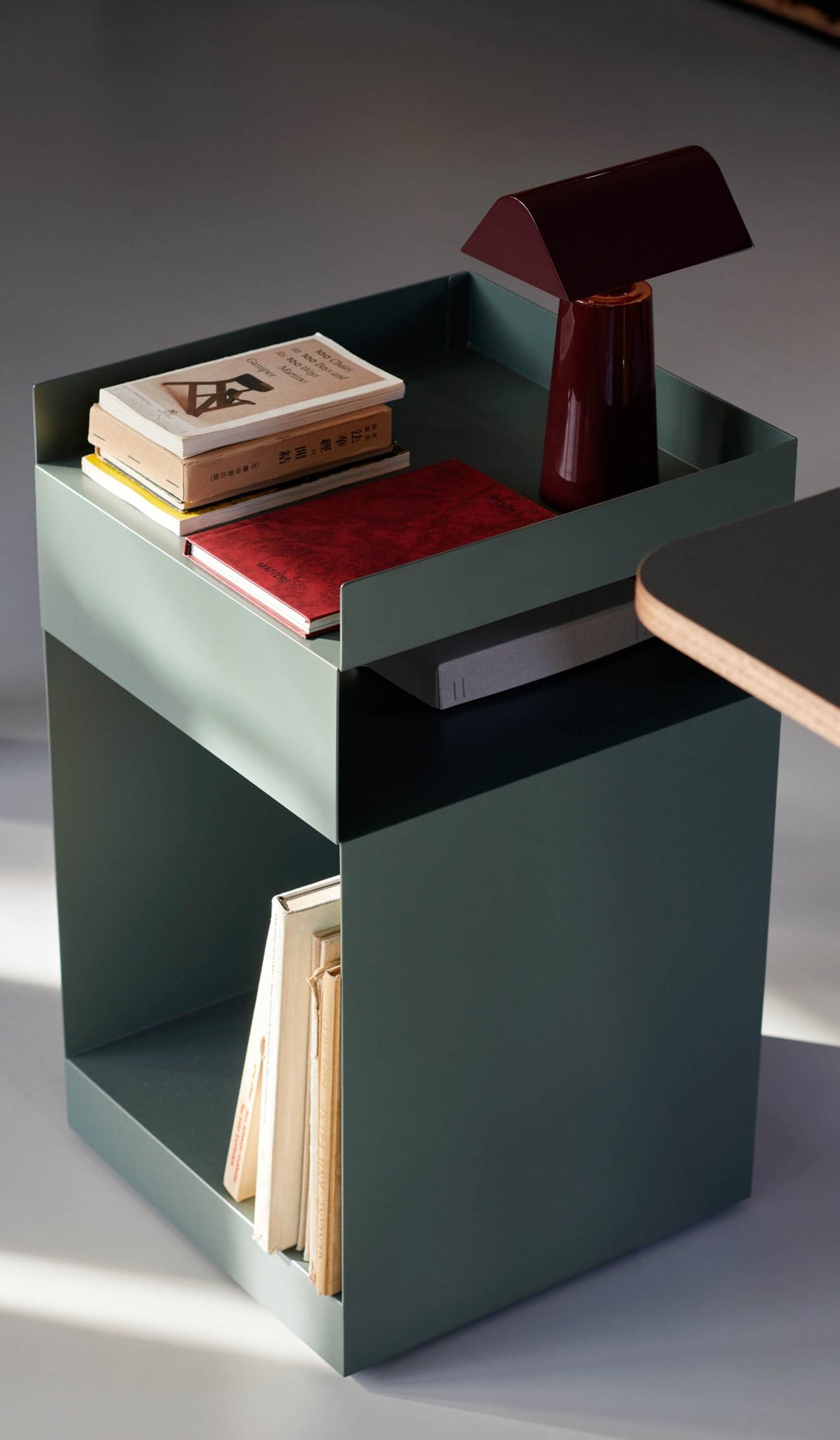 &Tradition MF1 Caret Portable Table Lamp