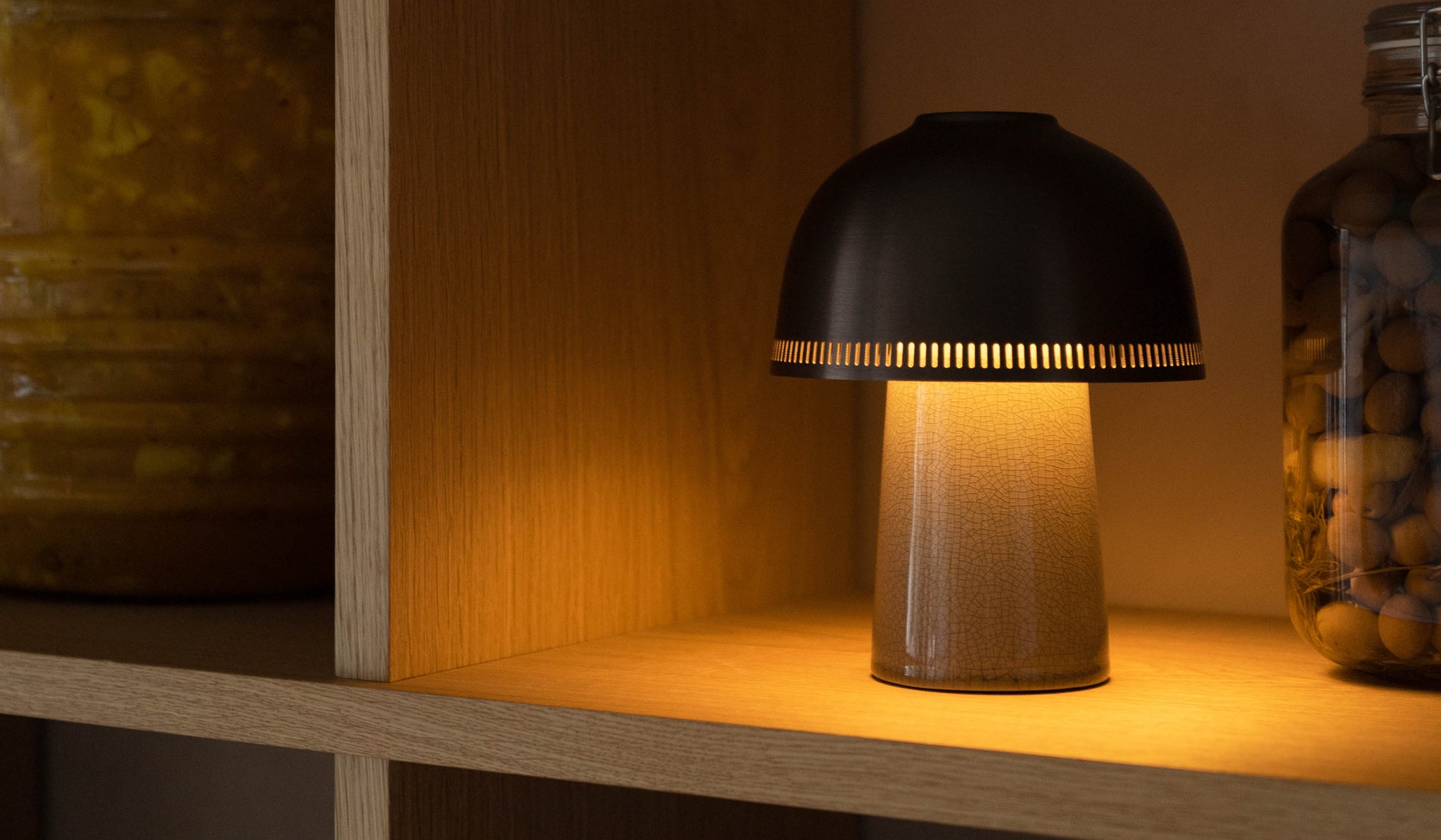 &Tradition SH8 Raku Portable Table Lamp