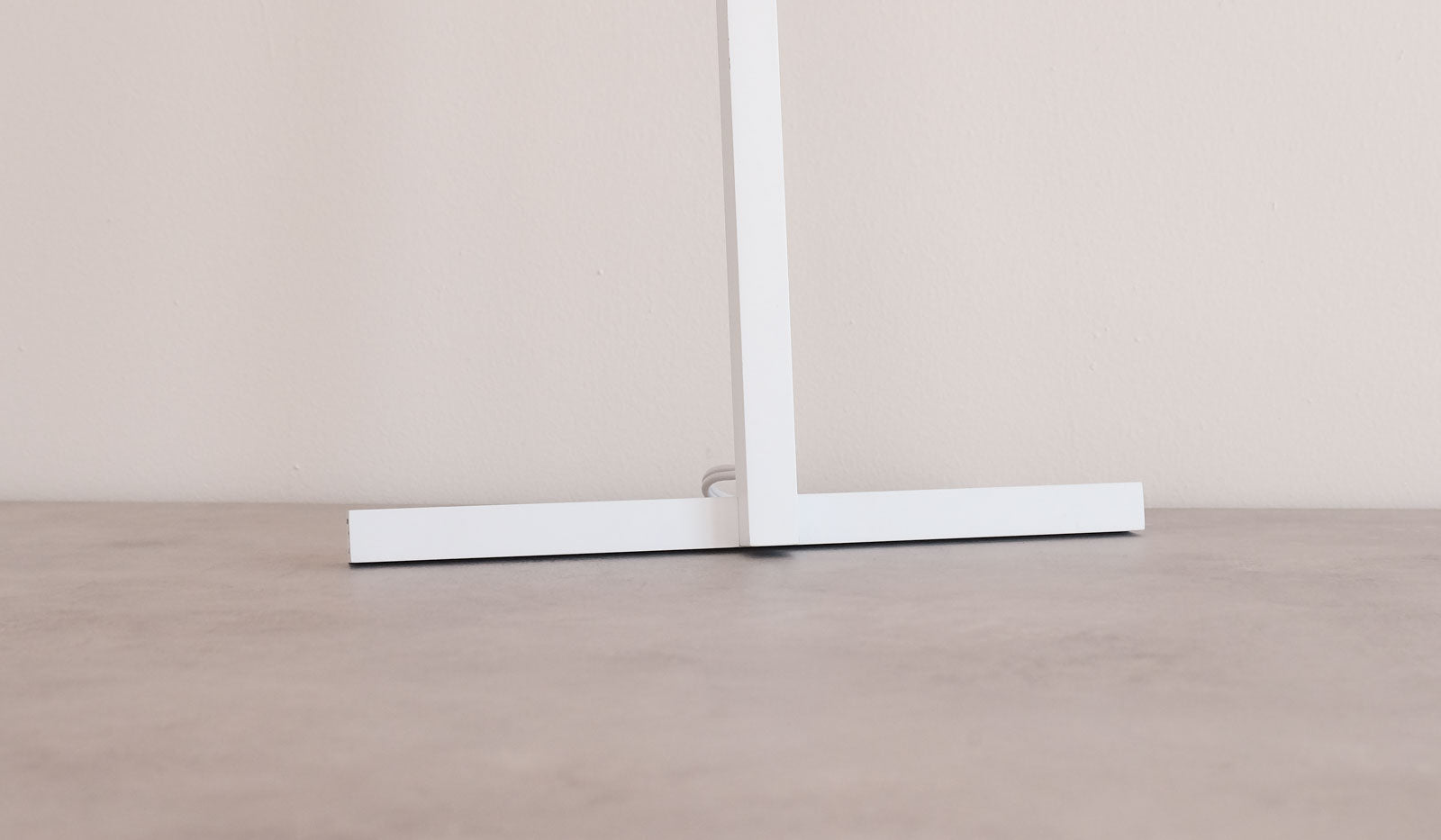 Lambert & Fils Dot 05 Line Floor Lamp