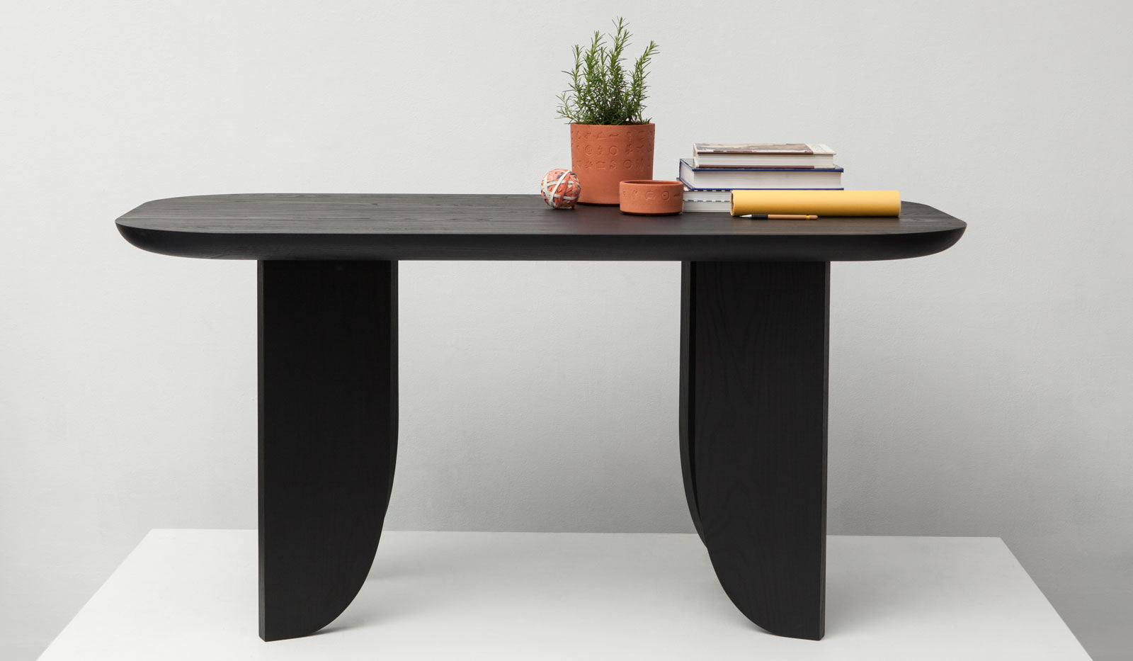 Grain Dish Desk
