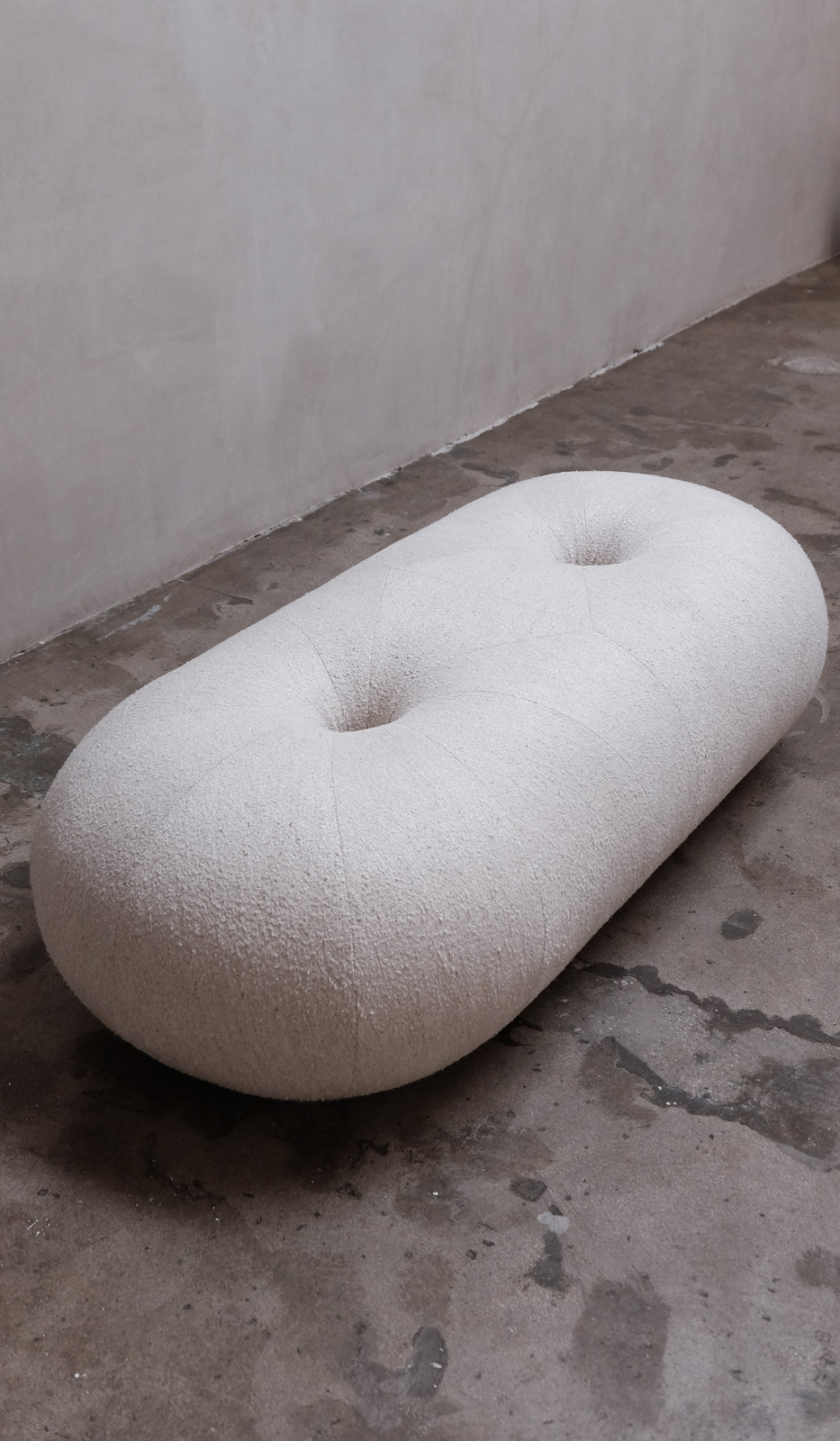 Estudio Persona Hole Bench