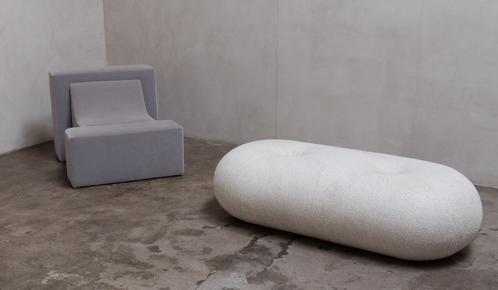 Estudio Persona Hole Bench