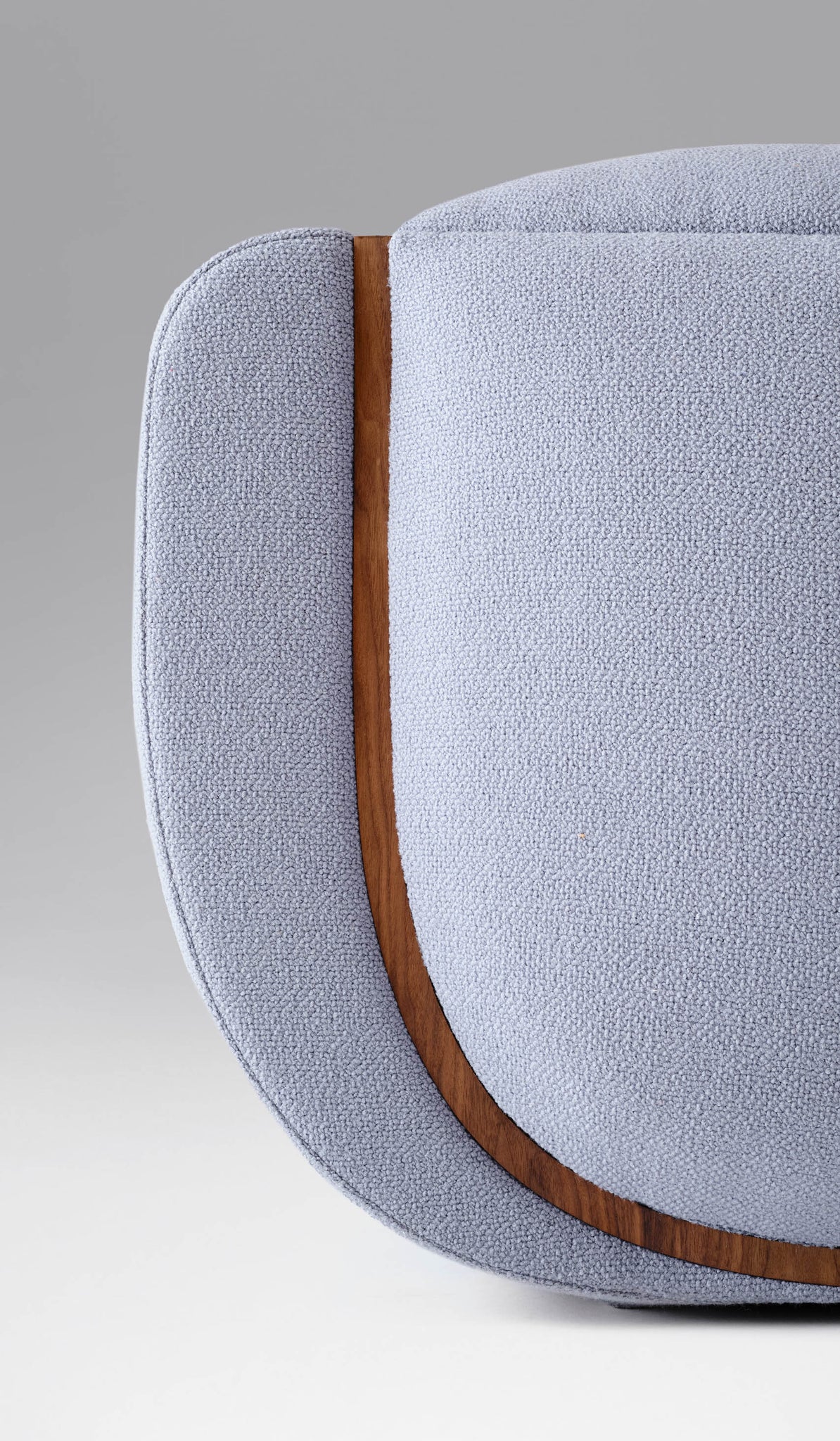 Estudio Persona Linea Armchair