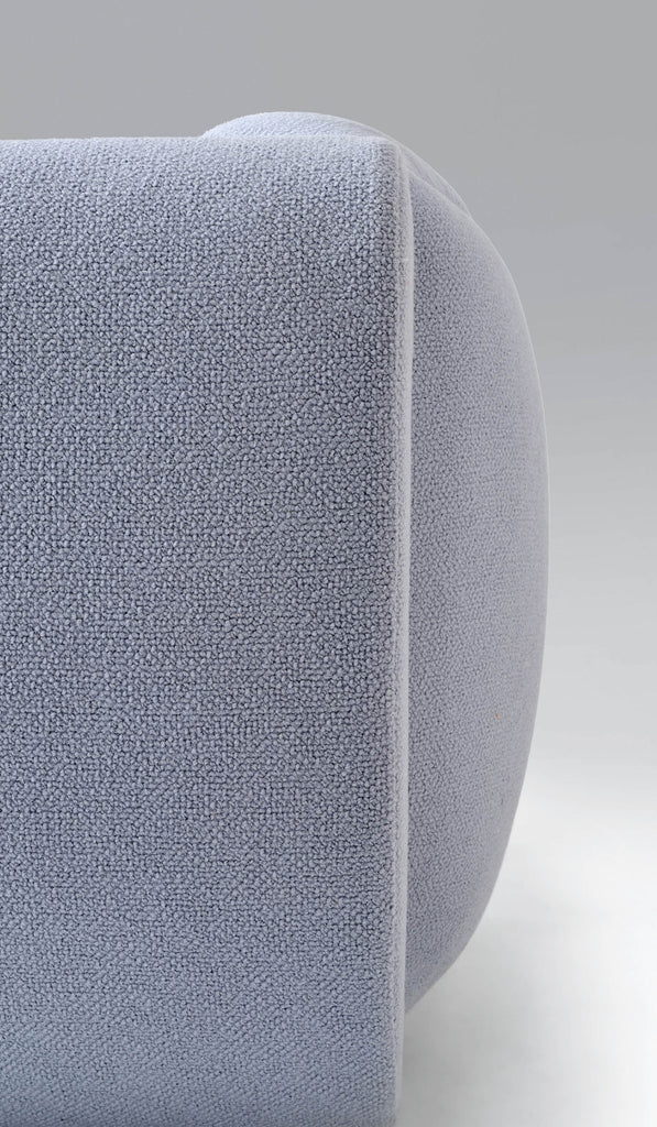 Estudio Persona Linea Armchair
