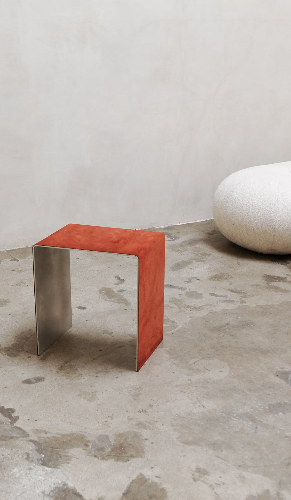Estudio Persona Segment Stool