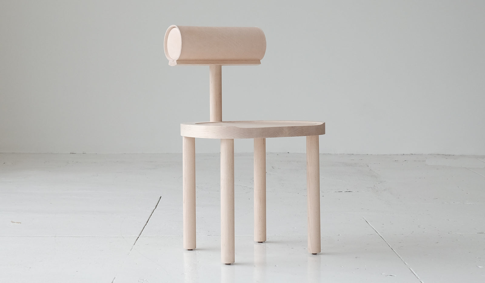 Estudio Persona Una Chair