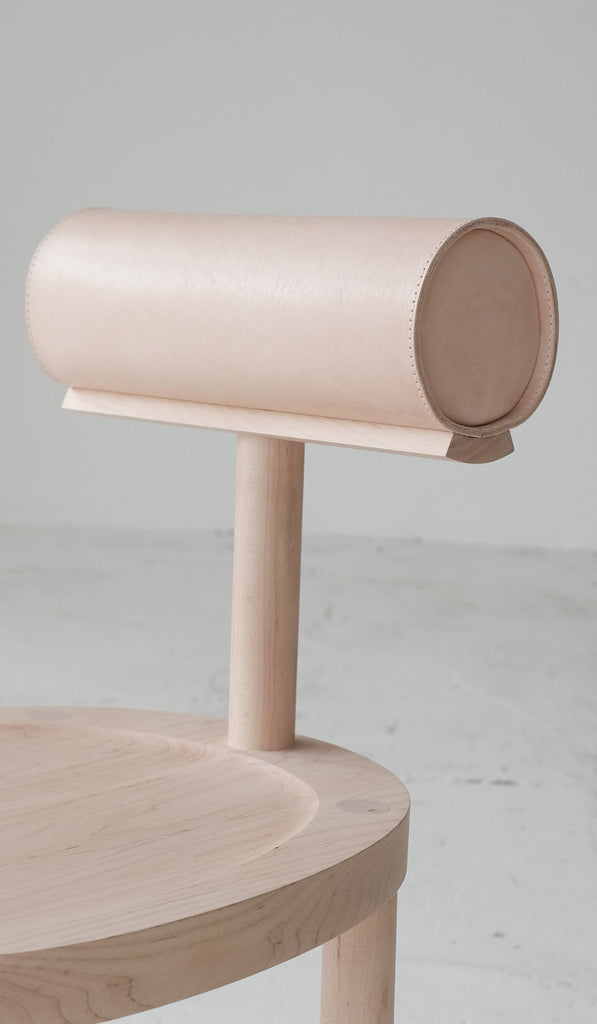 IN STOCK Estudio Persona Una Chair