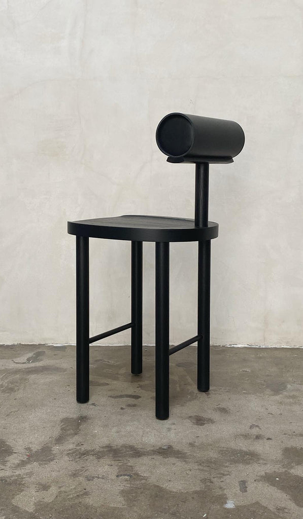 Estudio Persona Una Counter Stool