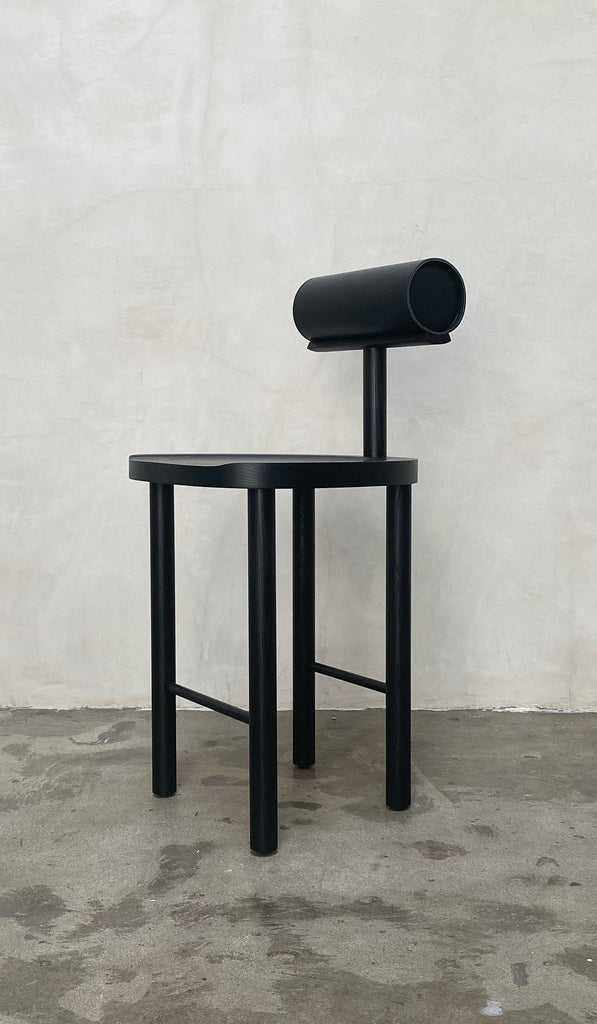 Estudio Persona Una Counter Stool