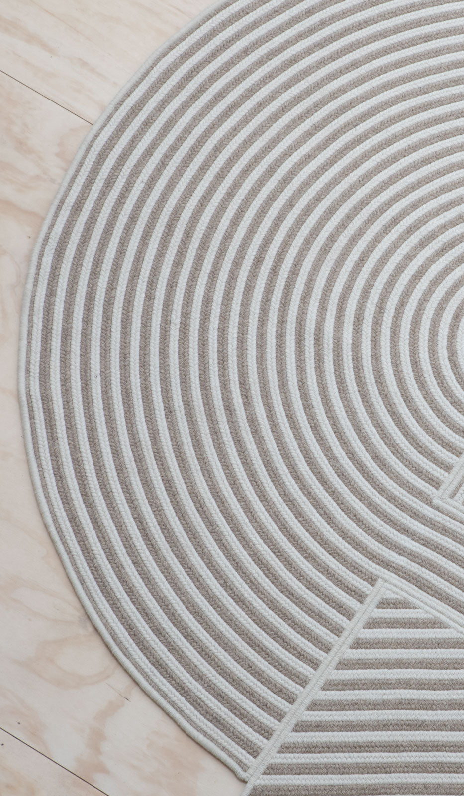 Grain Large Lands Rug