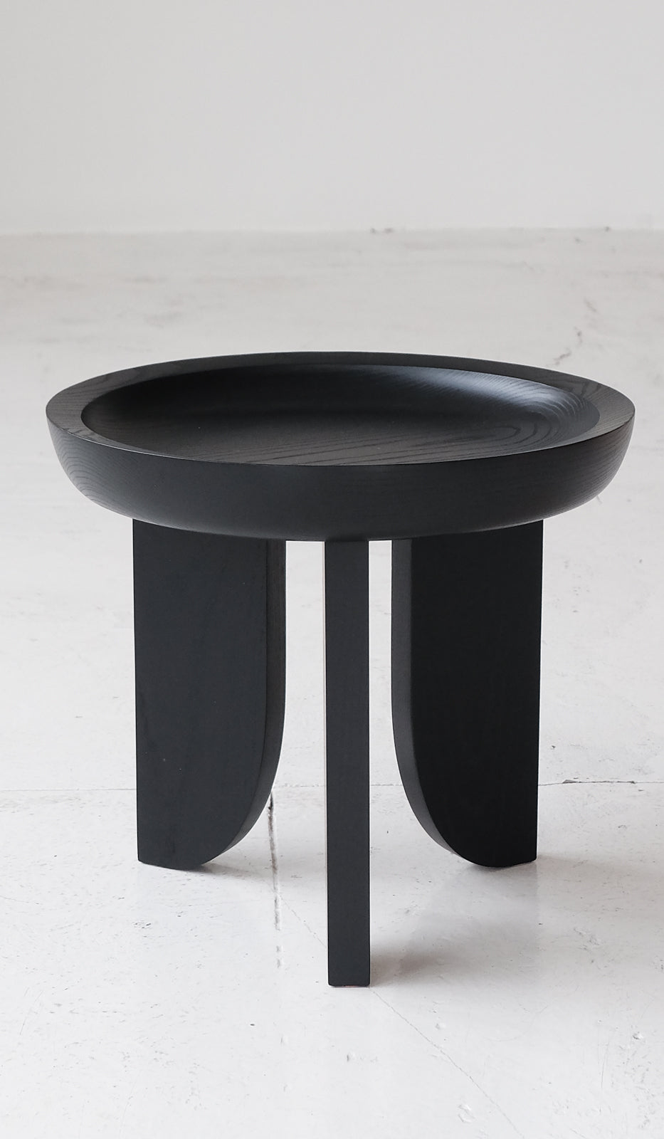 Grain Dish Side Table
