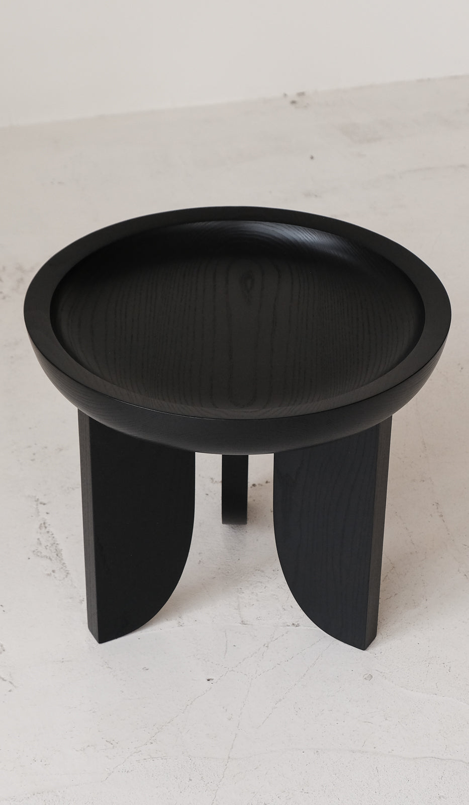 Grain Dish Side Table