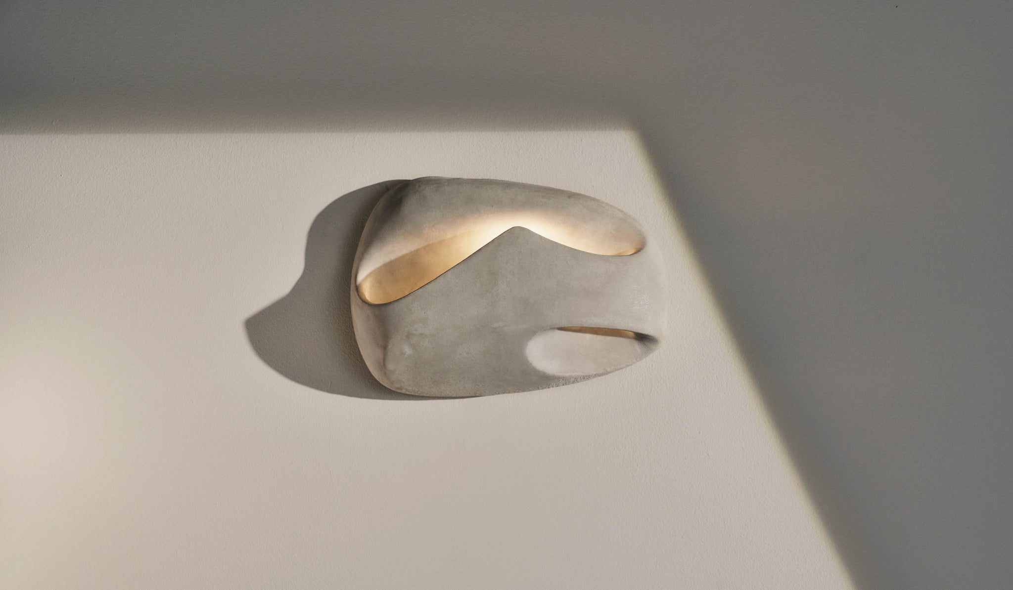 Kassandra Thatcher Ma Sconce No. 5