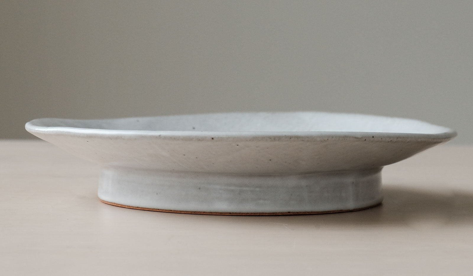 Len Carella White Small Round Pedestal Platter