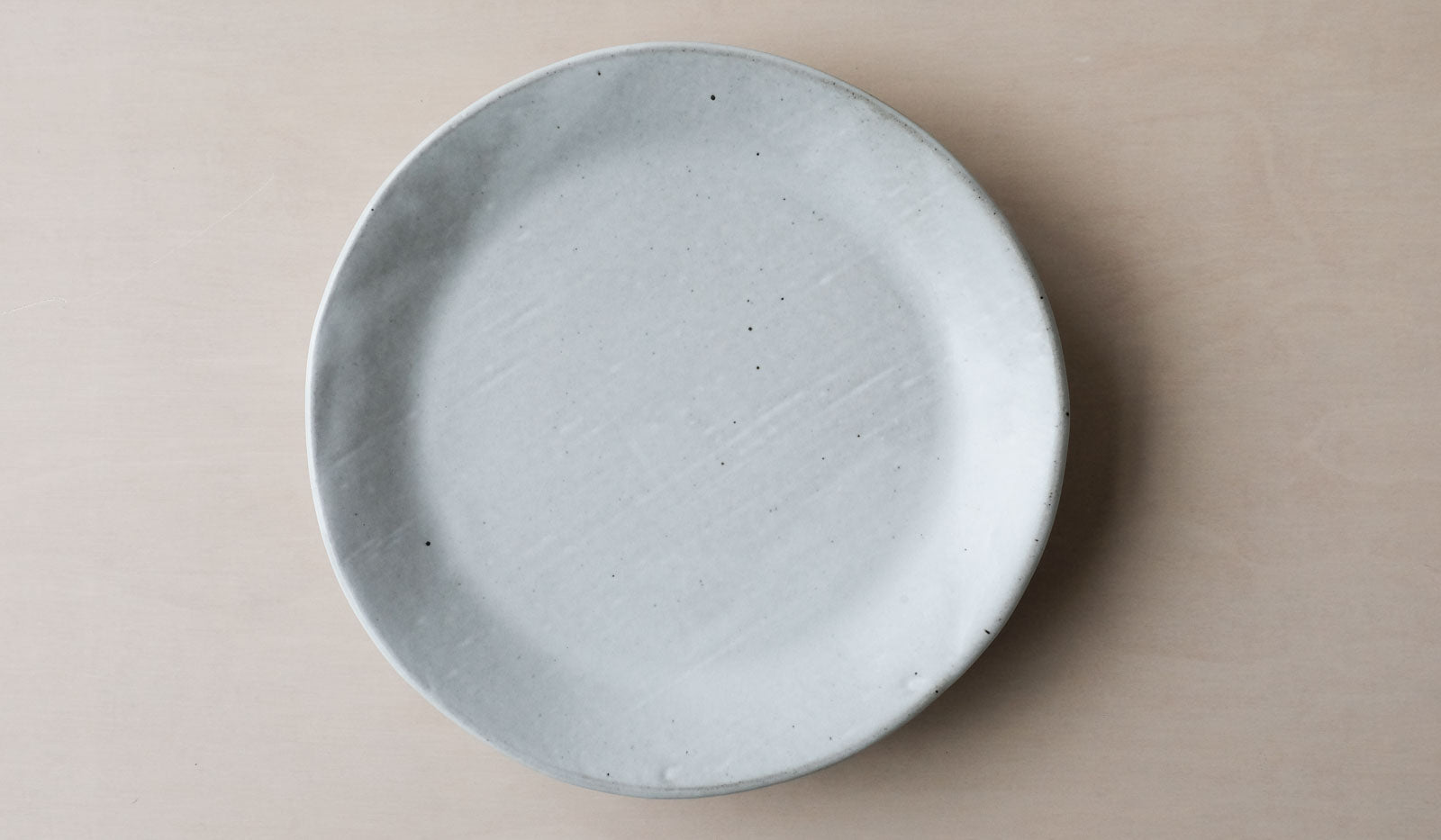 Len Carella White Small Round Pedestal Platter