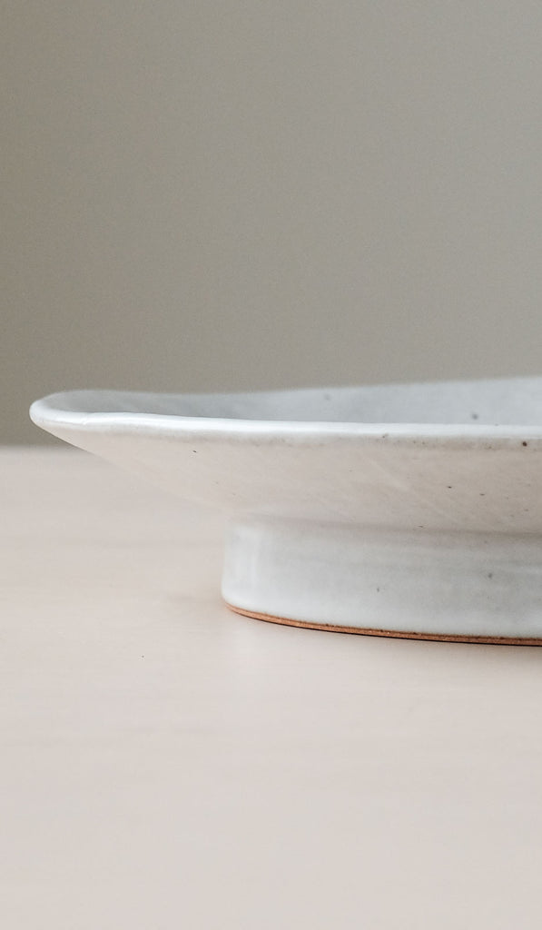 Len Carella White Small Round Pedestal Platter