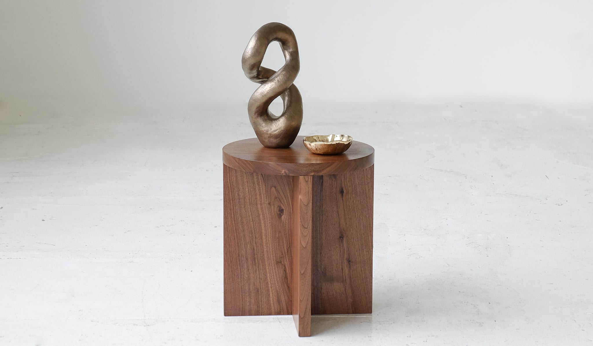 Material Round Wide Foundation Stool / Side Table