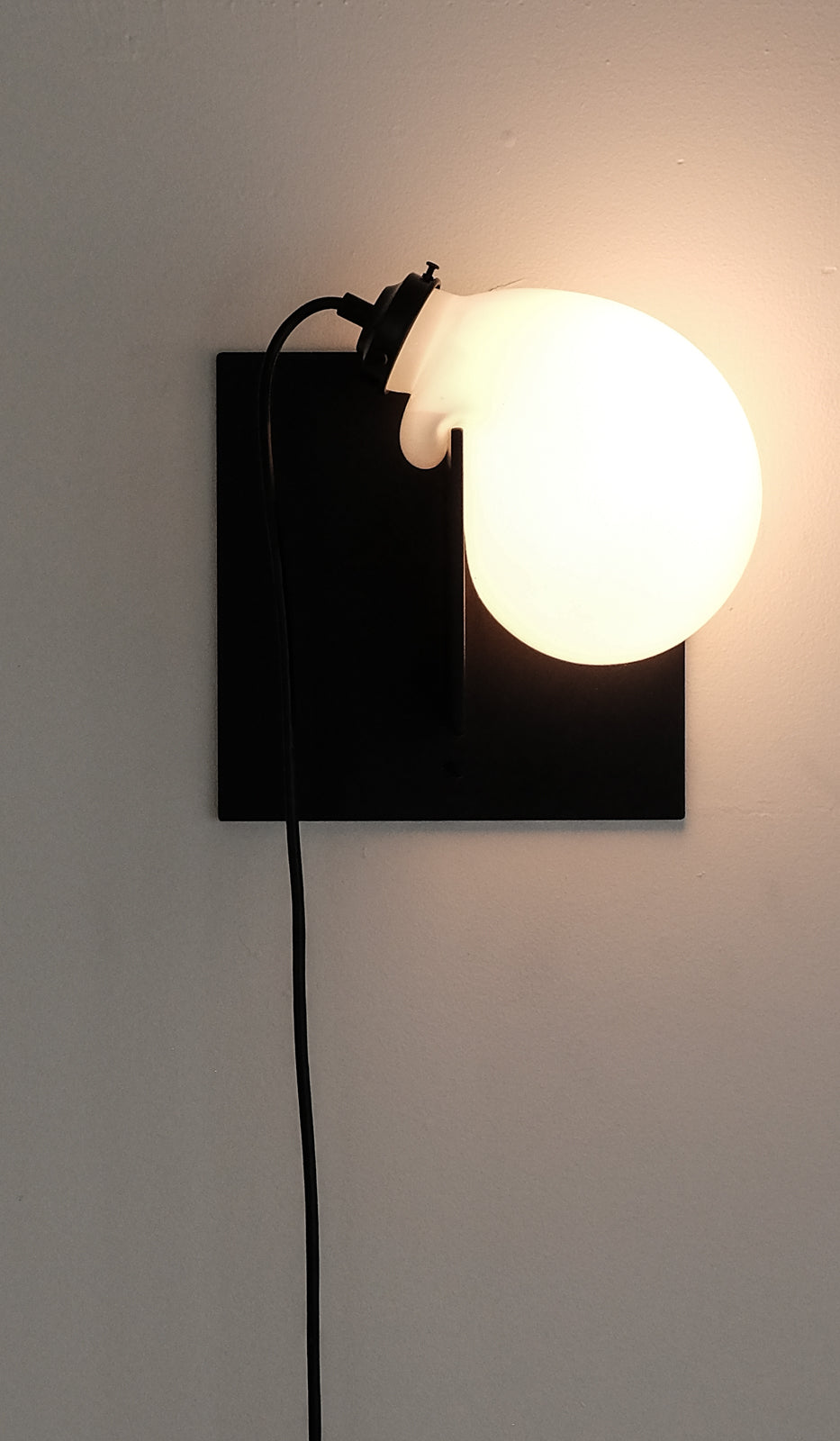 Nicholas Bijan Pourfard Bloop Sconce