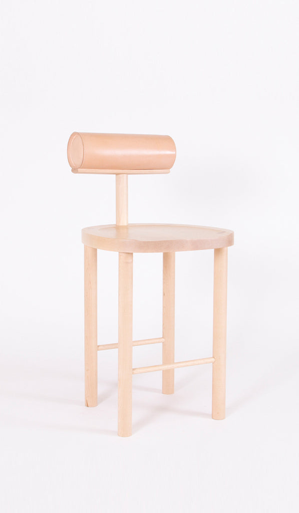 Estudio Persona Una Counter Stool