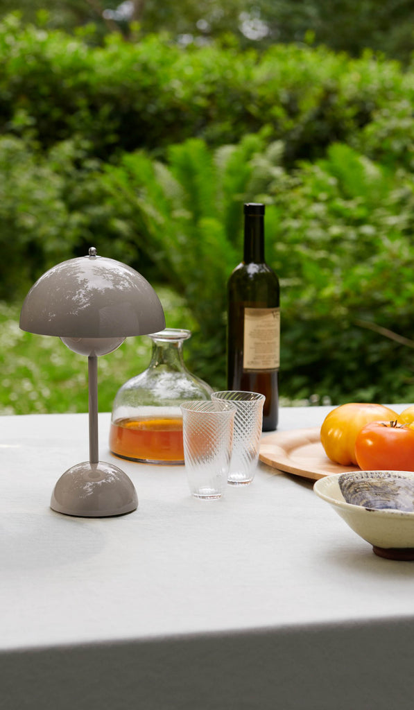 &Tradition VP9 Flower Pot Portable Table Lamp