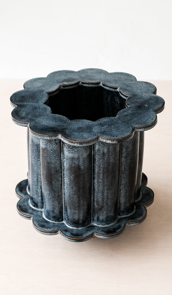 B Zippy Pam's Blue Circle Ruffle Vase