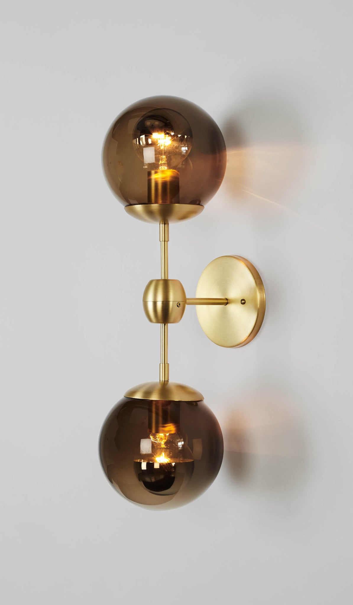 Roll & Hill Modo 2 Globe Sconce