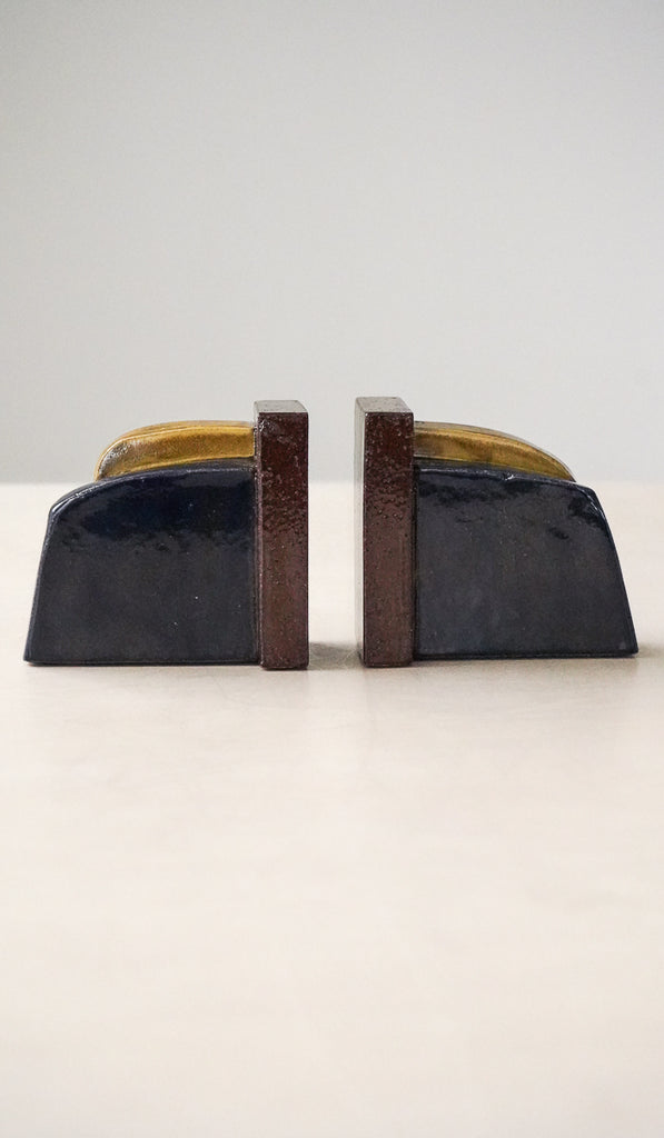 Shane Gabier Book Ends No. 10