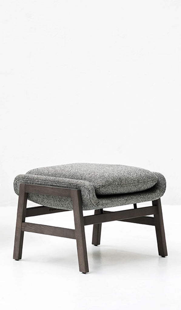 Tacchini 'Giulia' Ottoman