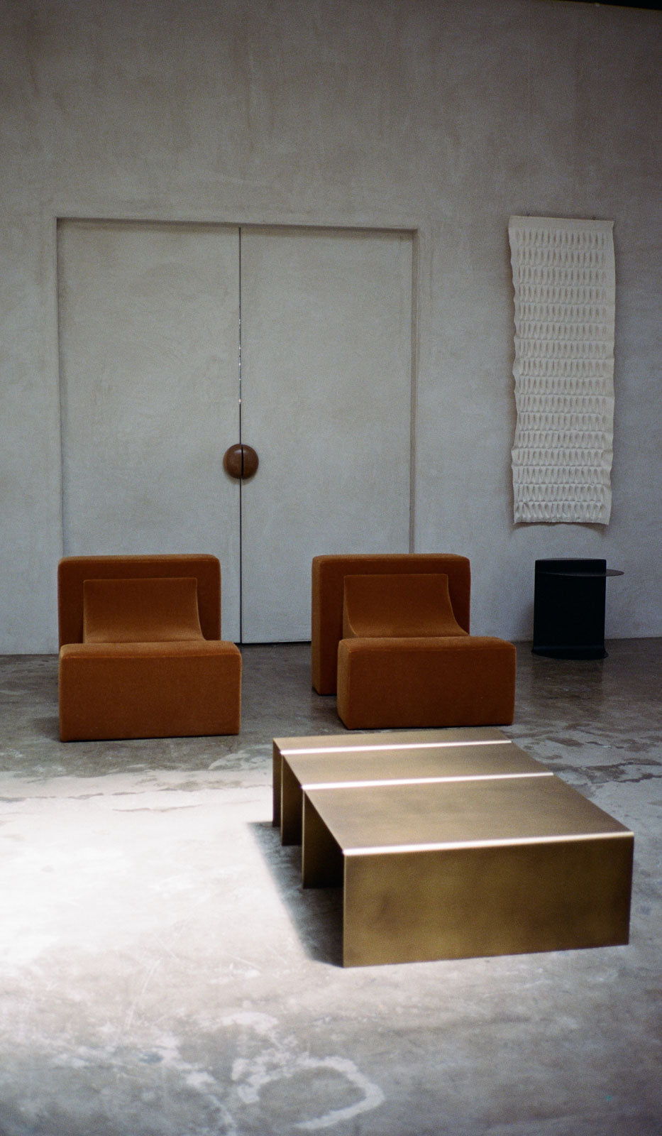 Estudio Persona Segment Coffee Table - Spartan Shop